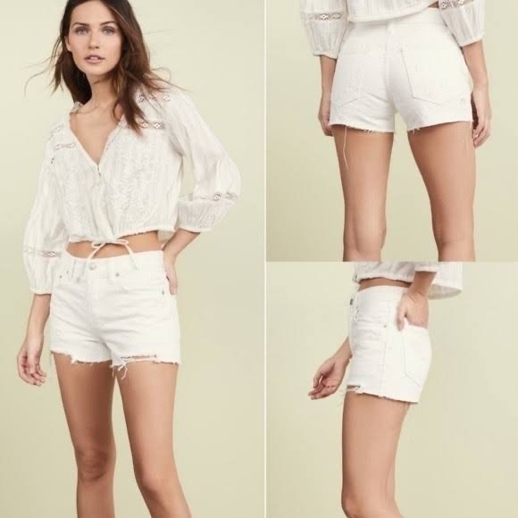 Free People We the Free Sofia Distressed Denim Shorts with Button Fly Size: 25 - Picture 3 of 10